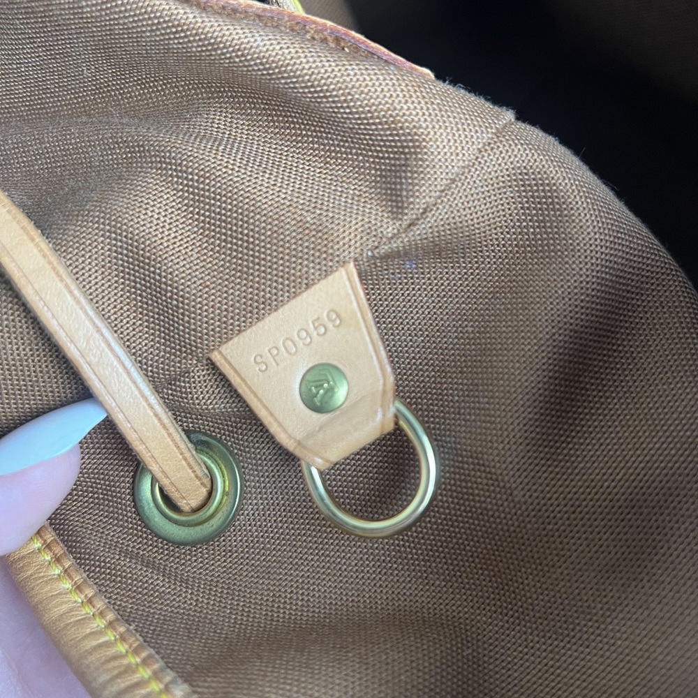 Louis Vuitton Montsouris Backpack GM - Picture 12 of 14